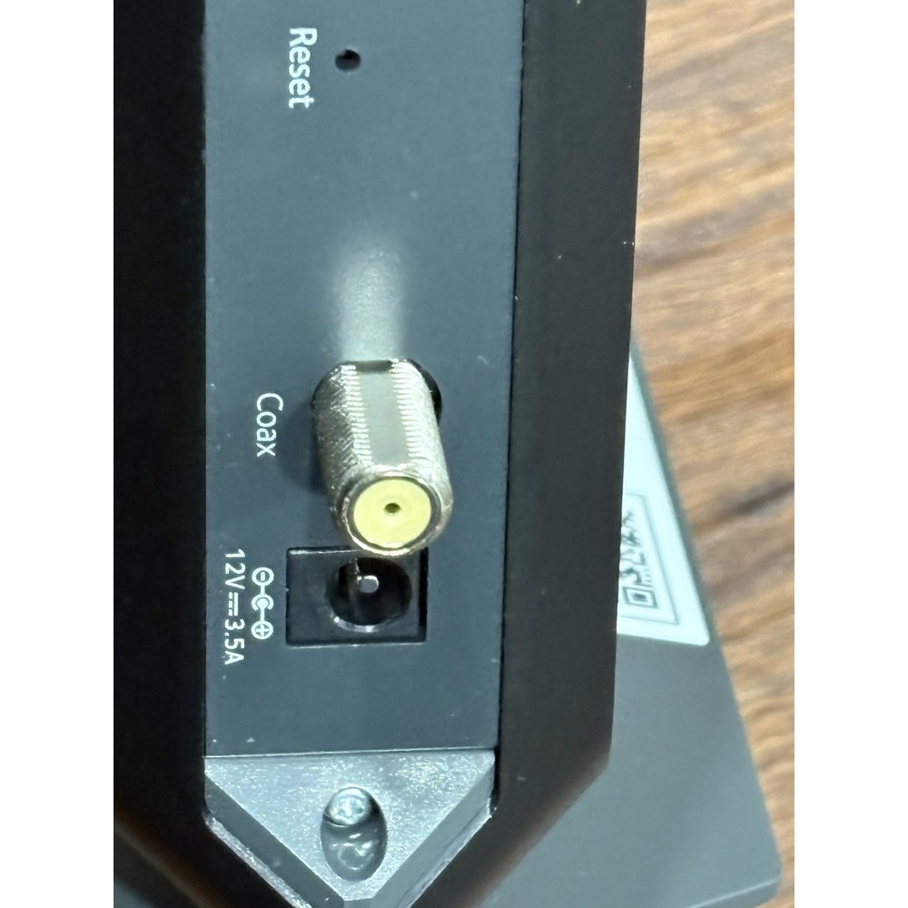 NETGEAR‎ Nighthawk DOCSIS 3.0 Cable Modem Router C7000v2 - Picture 7 of 15